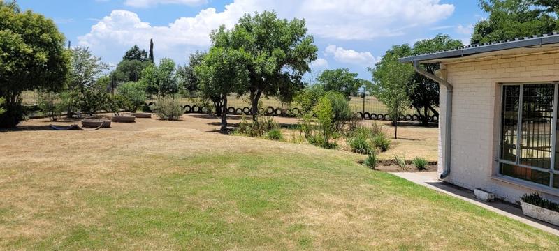 5 Bedroom Property for Sale in Bloemspruit Free State